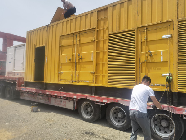 内黄除了负载情况和发动机维护，还有哪些因素会影响 200kw 柴油发电机的油耗？