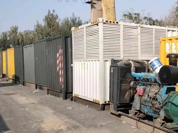 内黄200KW柴油发电机机组每小时油耗是多少?